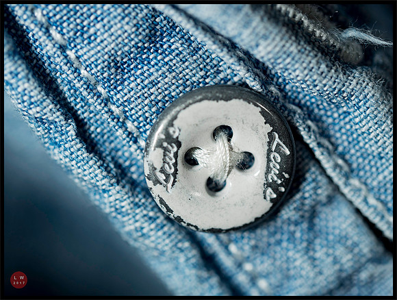 levi's